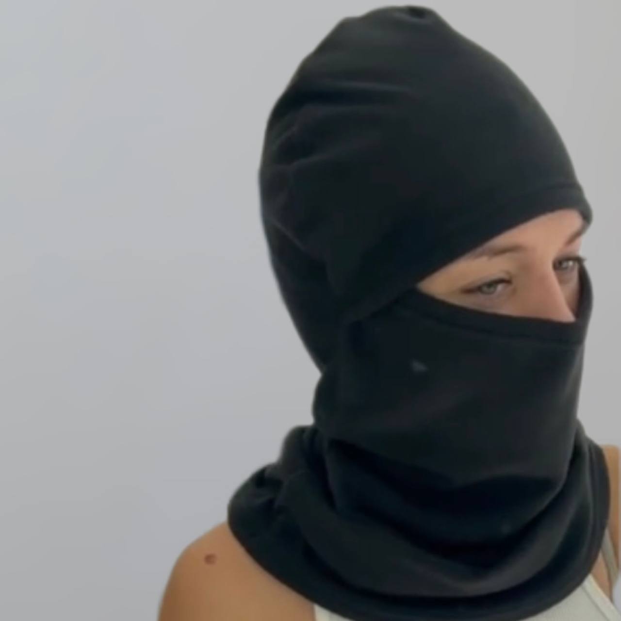 Выкройка балаклава из флиса с вырезом для глаз